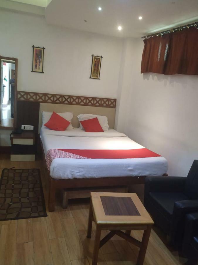 Hotel Shaurya Inn Шиллонг Экстерьер фото